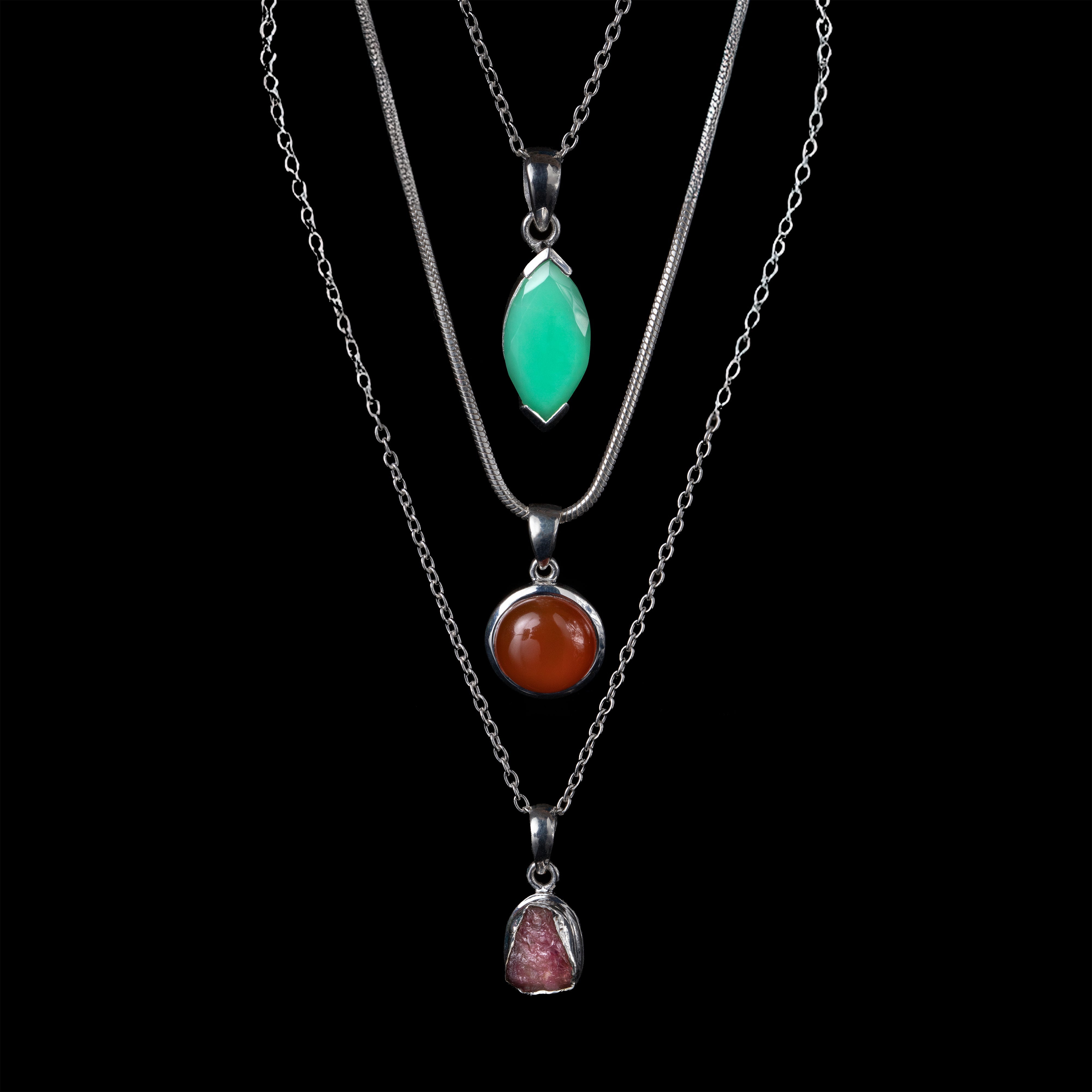 Necklaces & Pendants